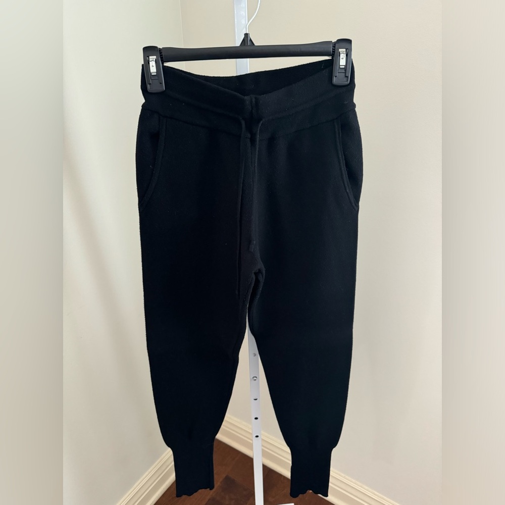 Zara Tapered Jogger Pants - Size: small